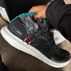 Ultraboost mid s.e